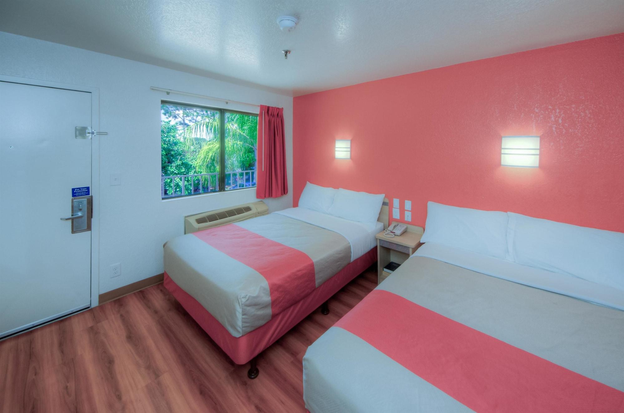 Hotel 6-bradenton, Fl