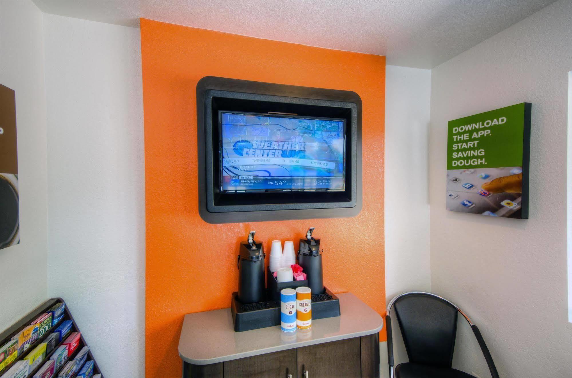 Hotel 6-bradenton, Fl