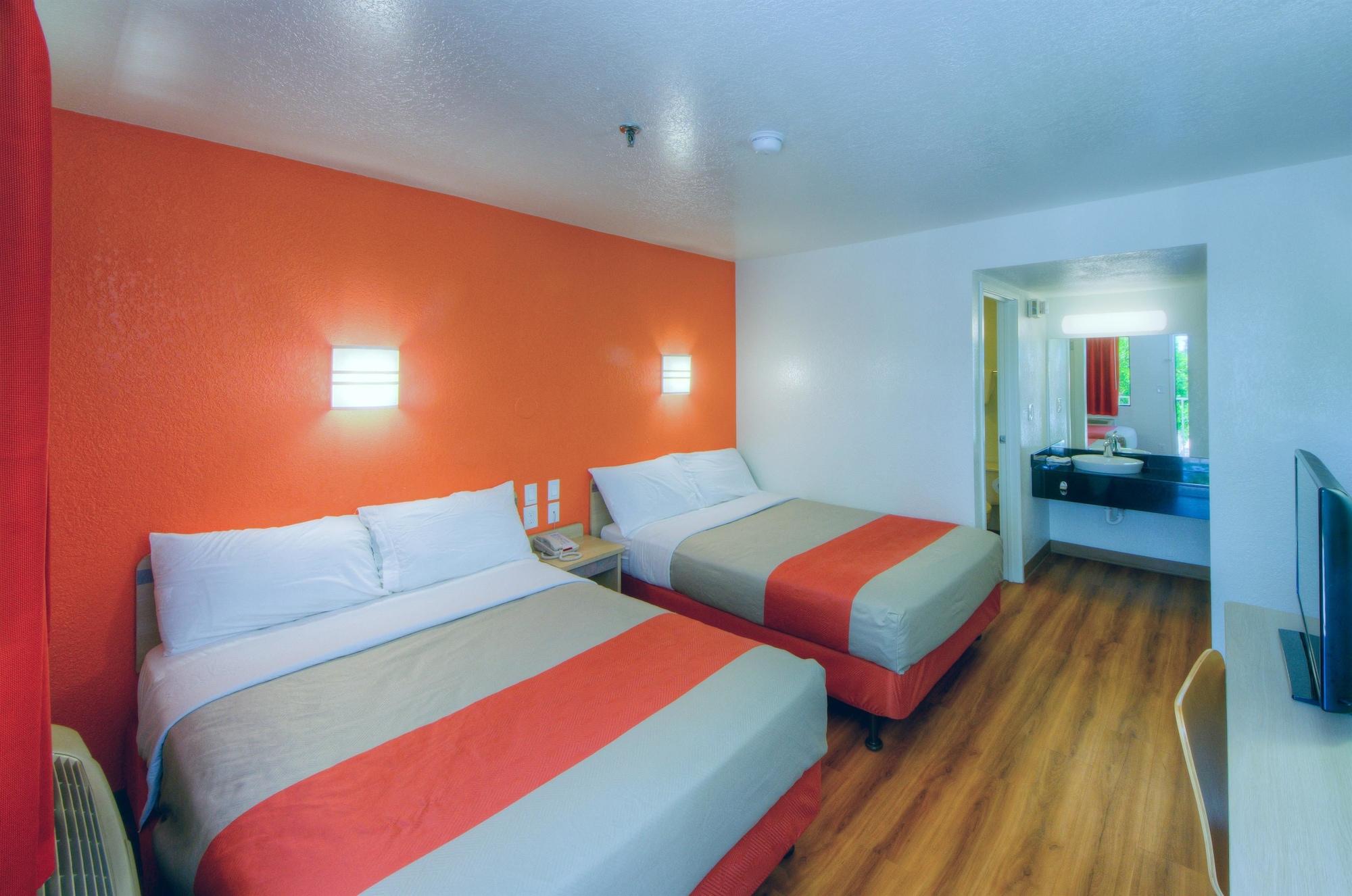 Hotel 6-bradenton, Fl